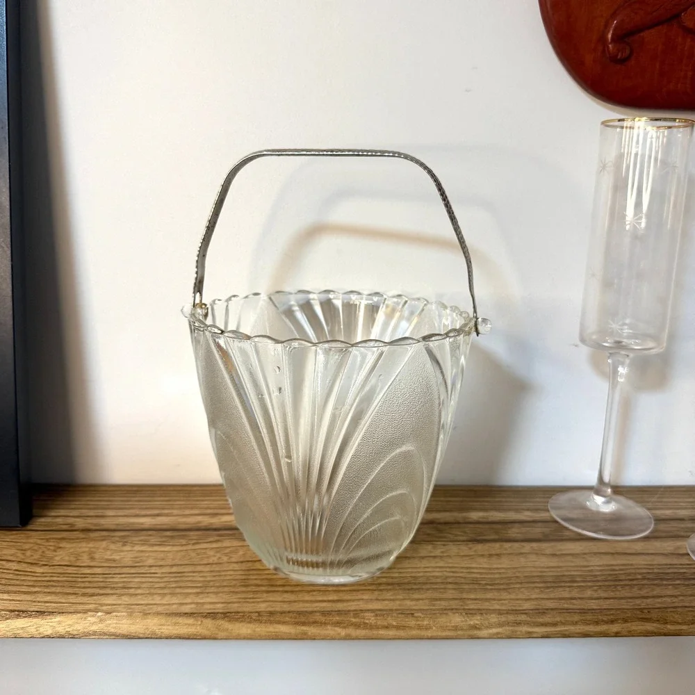 Vintage Brockway Glass Noveau Champange Ice Bucket MCM hosting bar shell regency